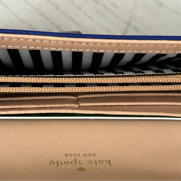 Kate Spade New York Hampton Road Turnlock Mara Wallet - Picture 10 of 10